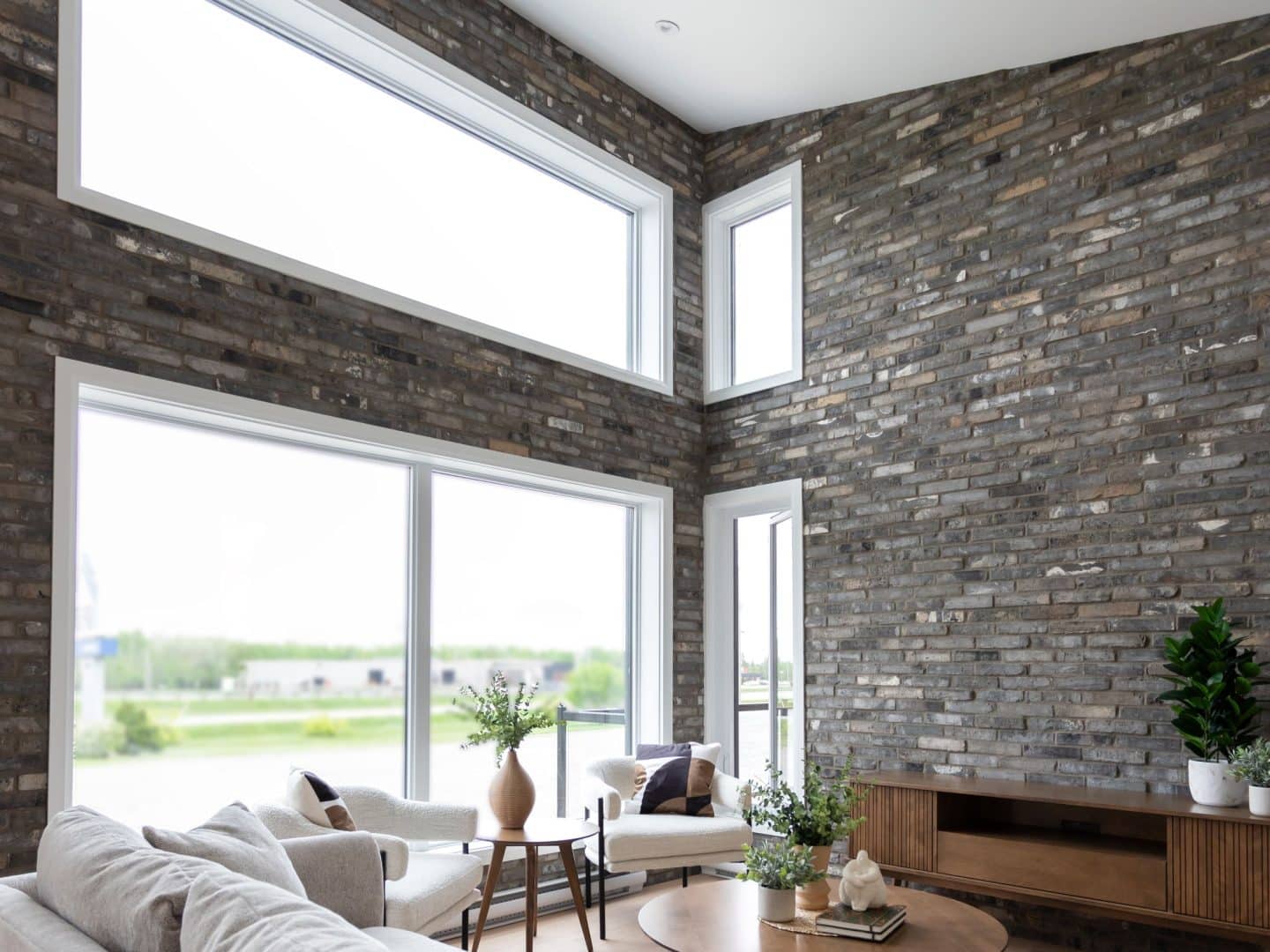 L'Esplanade est un chalet de style méditerranéen. Une réalisation réel avec la vue des fenetres.