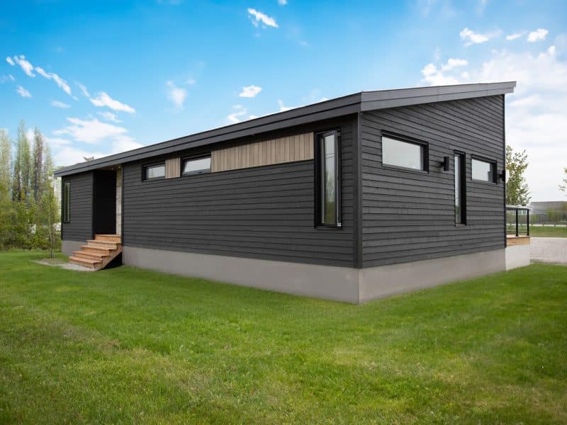 L'Esplanade est un chalet de style méditerranéen. Une réalisation réel avec la vue de l'extérieur.