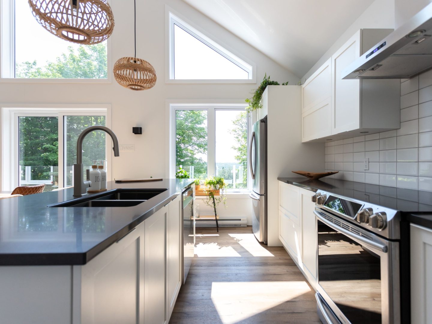 A realization of a chalet called Faucon. The second floor is classically styled, as seen from the kitchen.